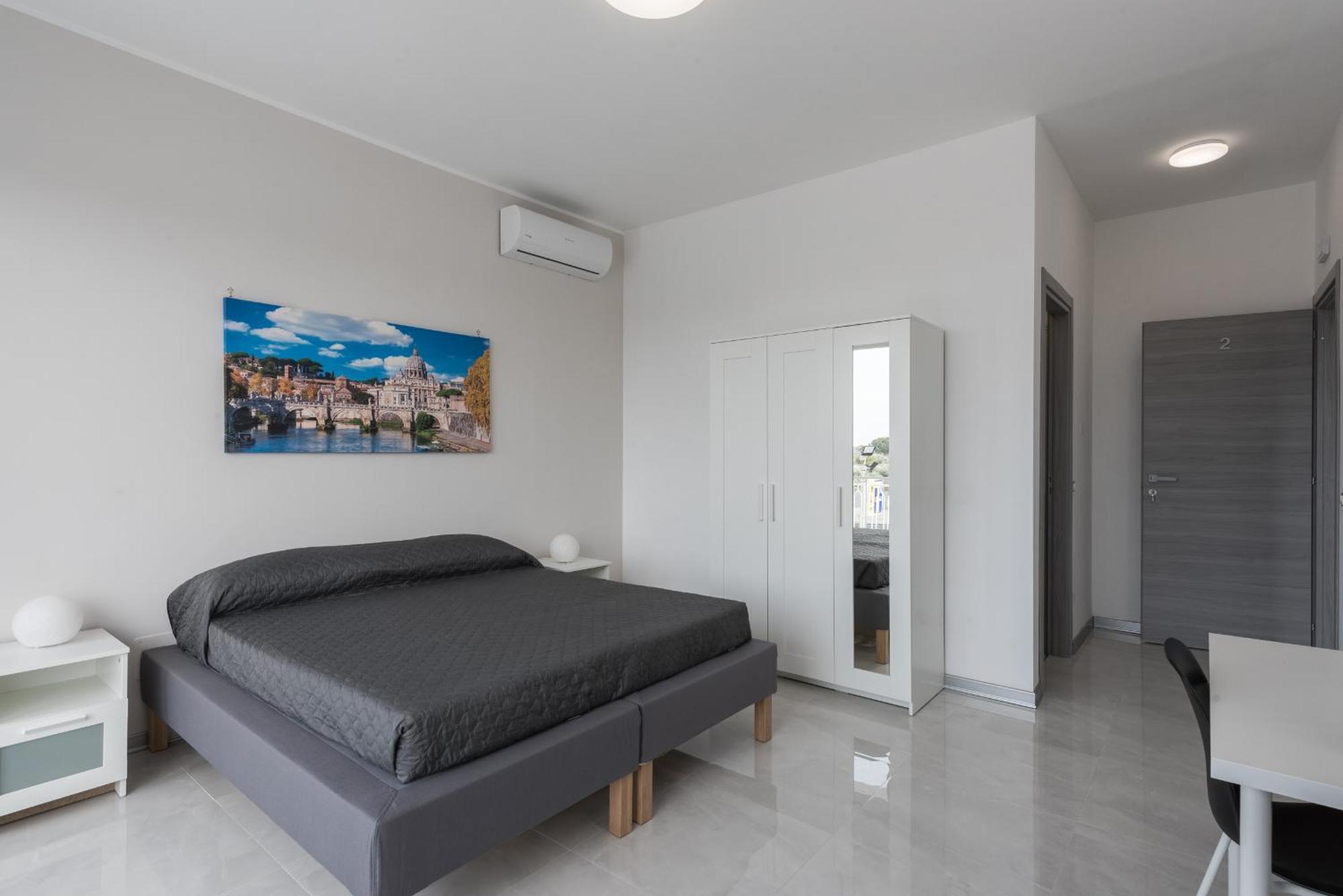 Travelershome Ciampino Airport Guesthouse 600M To Airport Экстерьер фото